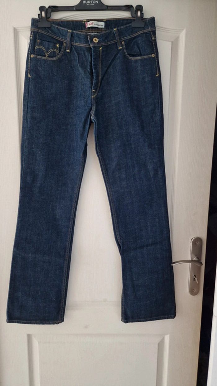 Jean Levi's 627 straight fit W 32 L 32 neuf