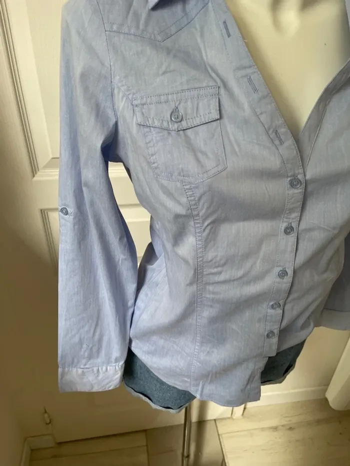 Chemise bleue - photo numéro 4