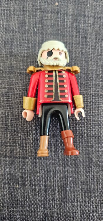 Playmobil pirate capitaine 
