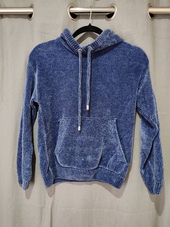 Pull femme à capuche
