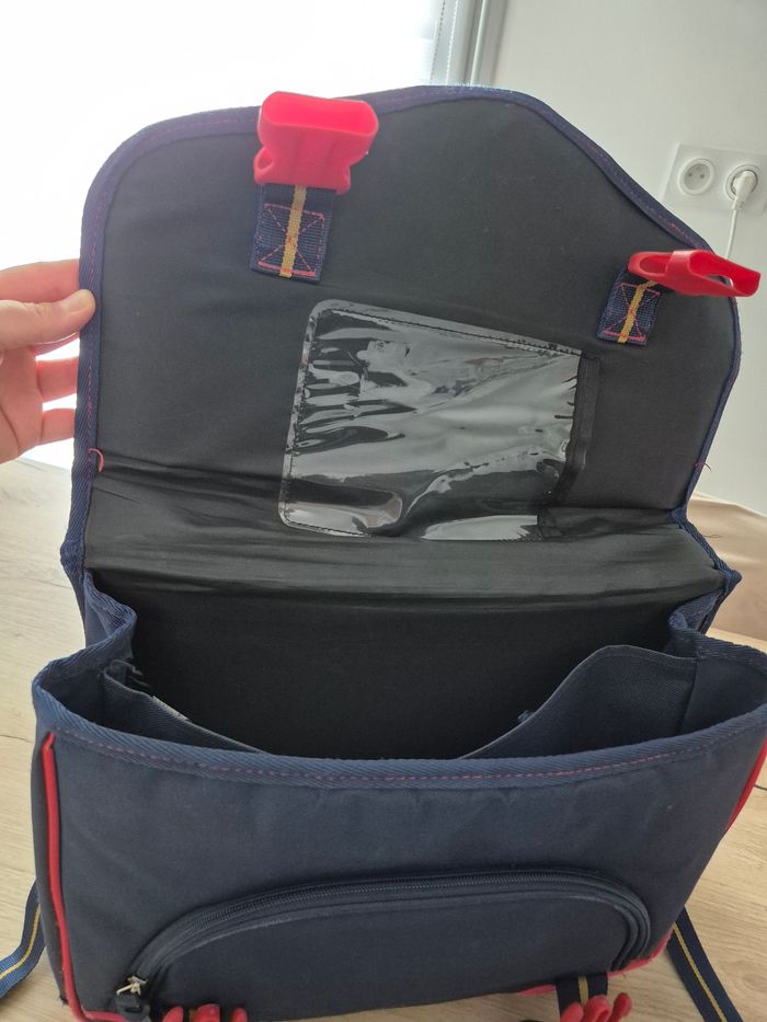 Cartable NAF NAF et sa trousse assorti - photo numéro 4
