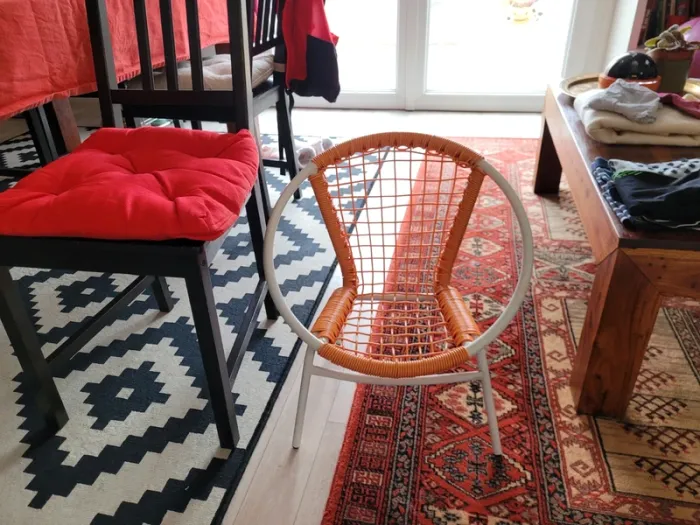 Petite chaise - photo numéro 2