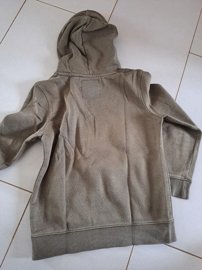 Sweat 9/10 ans - photo numéro 2