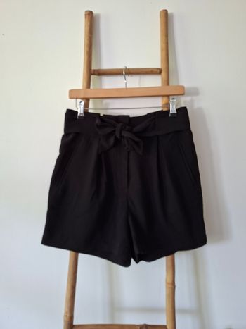 Short taille haute H&M 38