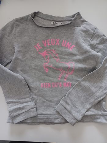 Pull gris licorne