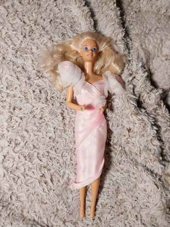 Barbie vintage robe de soirée rose