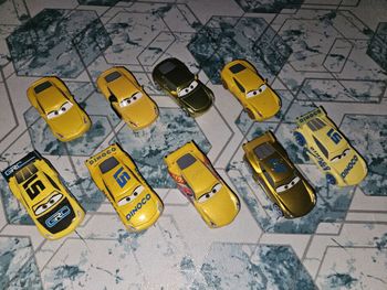 Lot de voitures cars Mattel tbe