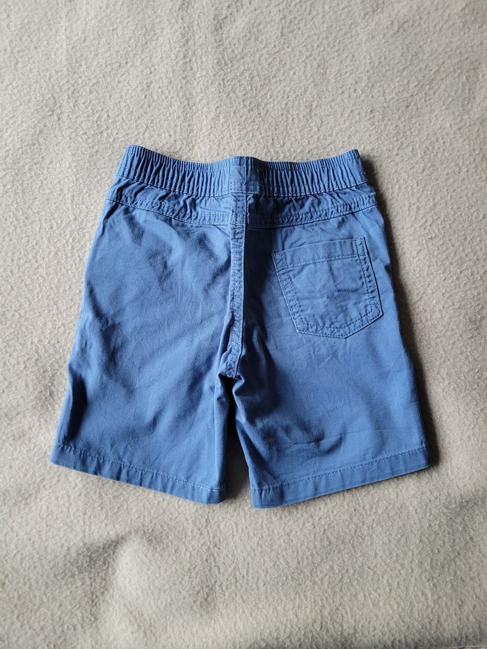 Short 18-24 mois 92 cm primark
- photo numéro 2