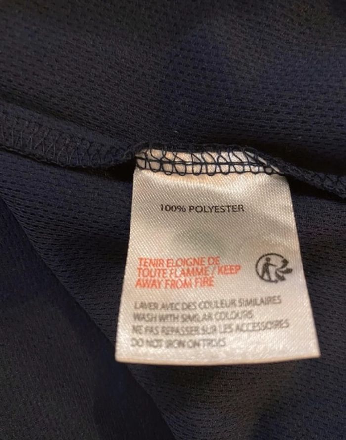 TEE shirt Umbro taille S Neuf - photo numéro 4