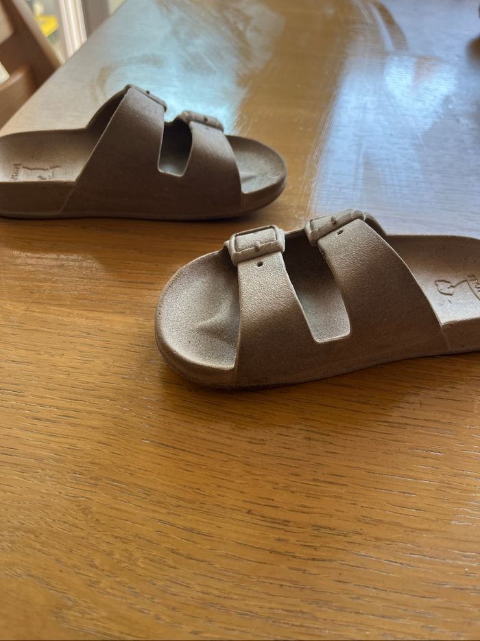 Claquettes cacatoès marron - photo numéro 4