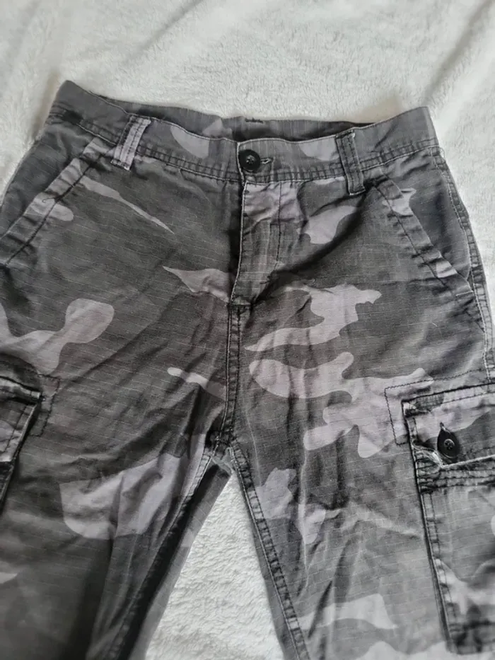 Bermuda taille 14 ans militaire - photo numéro 3
