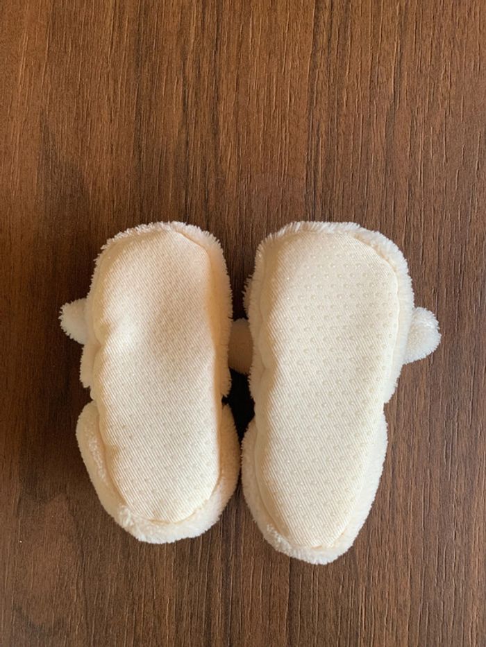 Chaussons 6-9 mois peluche - photo numéro 3