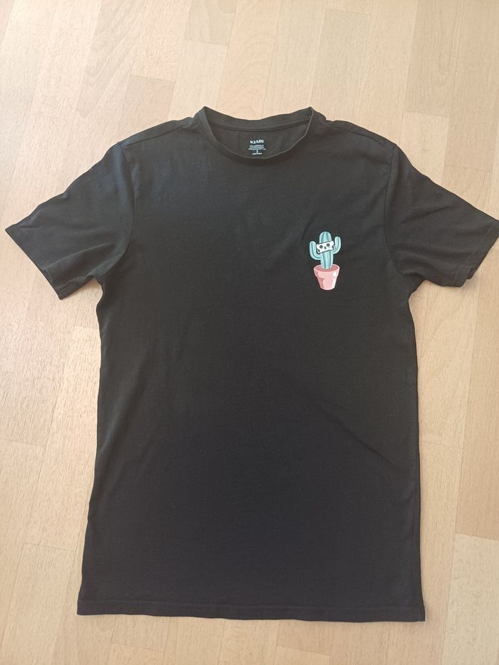 Tee shirt