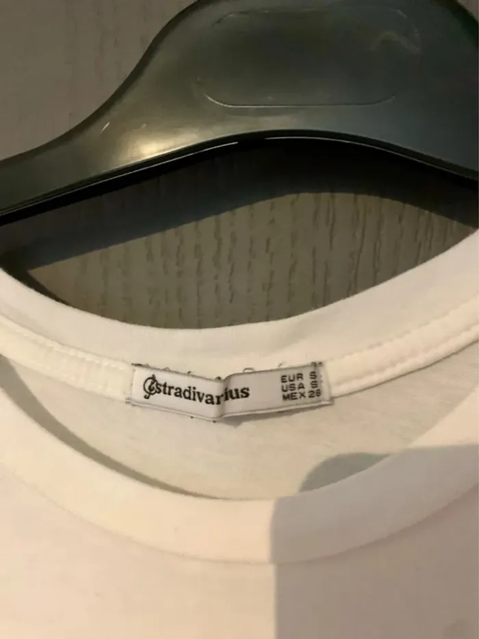 T-shirt Stradivarius - Taille S - photo numéro 2