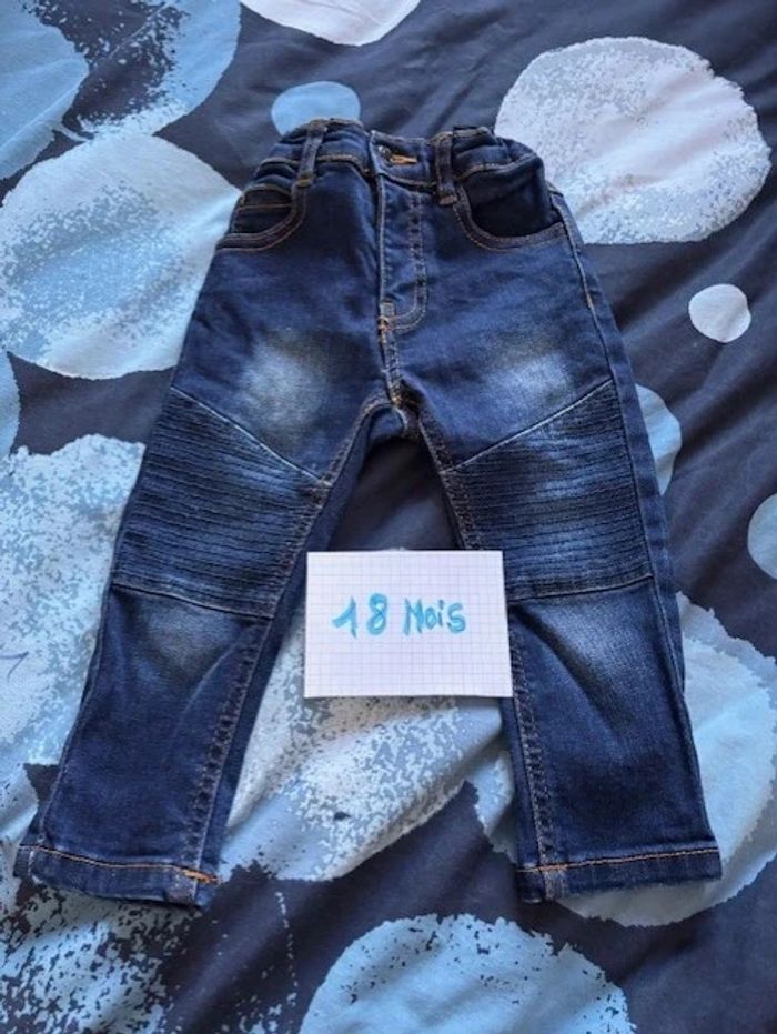 Lot pantalon garçon 18 mois - photo numéro 3
