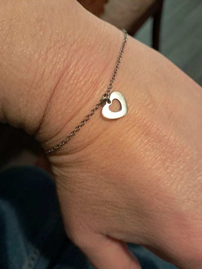 Petit bracelet en argent avec breloque coeur
