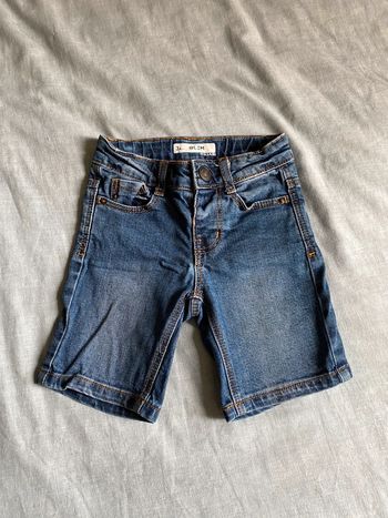 Short jeans 🔹 slim 🔹 3 ans