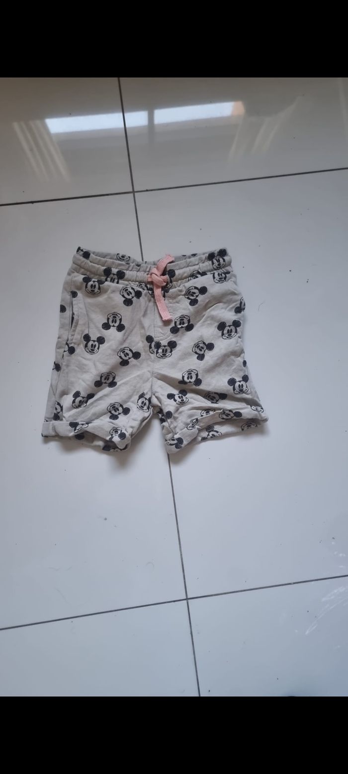 Short disney baby taille 23 mois
