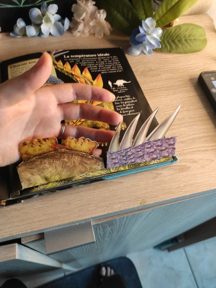 Incroyables dinosaures – L'incroyable encyclopédie – Larousse - photo numéro 15
