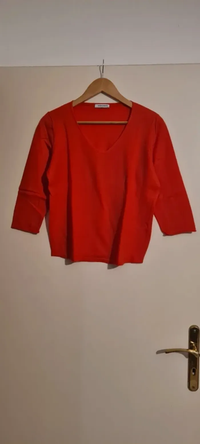 Pull corail col V Victor & Juliette