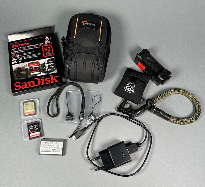 SONY Cyber-shot DSC-RX100 VII M7 Appareil photo numérique Zeiss avec grand pack d'accessoires - photo numéro 10