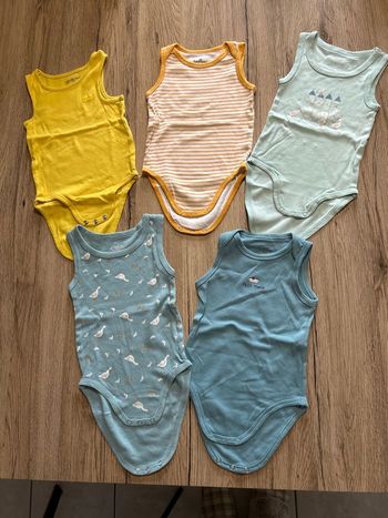 Lot de 5 bodies sans manches