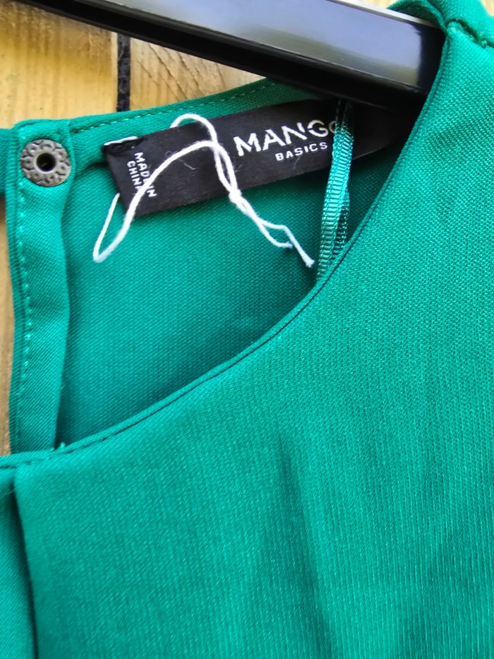 Blouse couleur vert 🍒mango🍒portée 1 fois Taille M/L - photo numéro 5