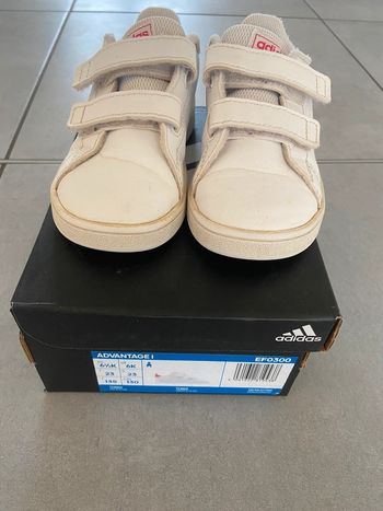 Basket adidas advantage bebe fille taille 23