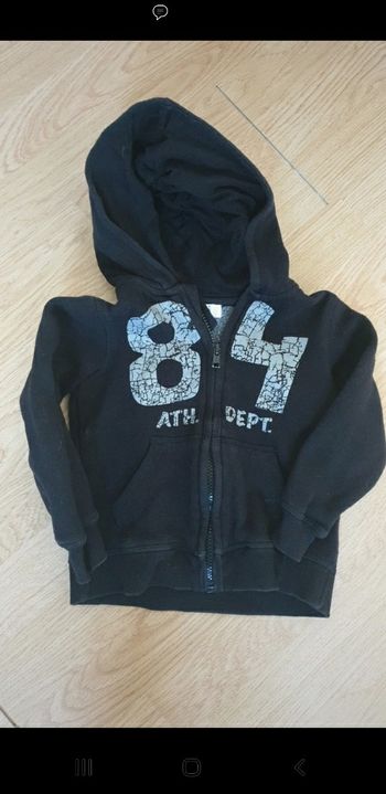 Gilet a capuche