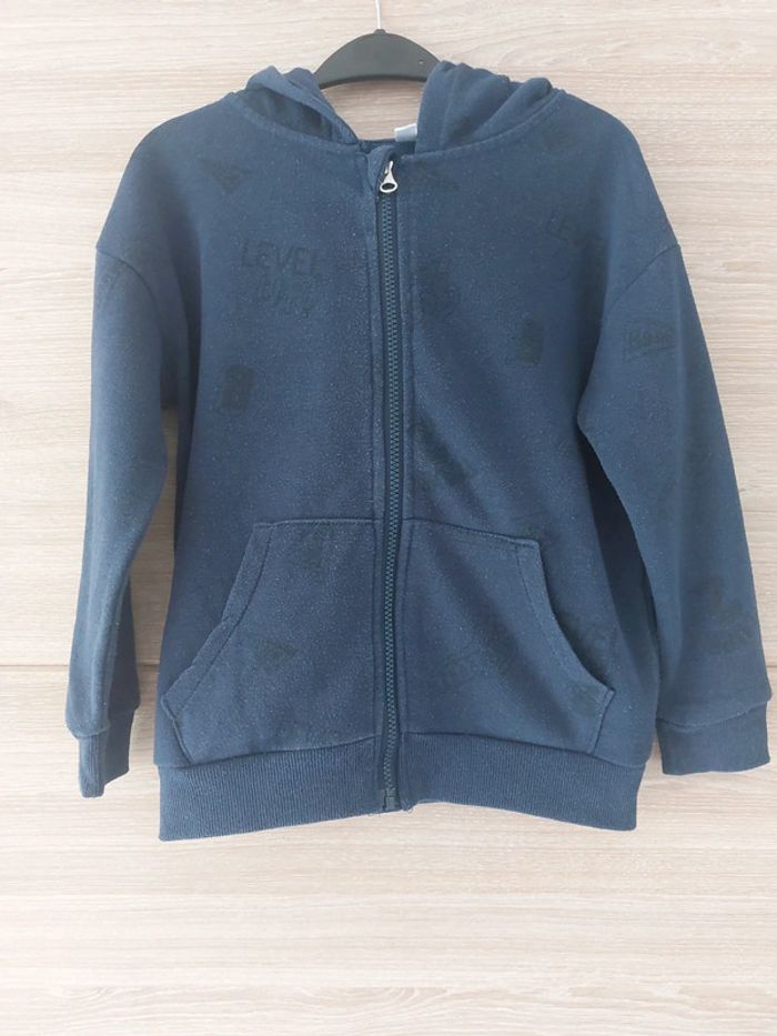 veste zippée 8 ans