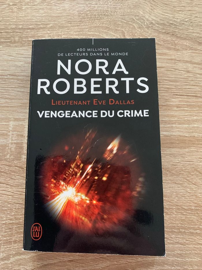 Lieutenant Ève Dallas vengeance du crime - photo numéro 1