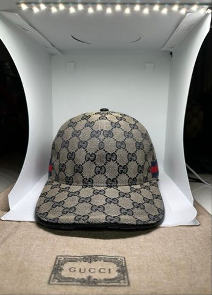 Gucci classique grise