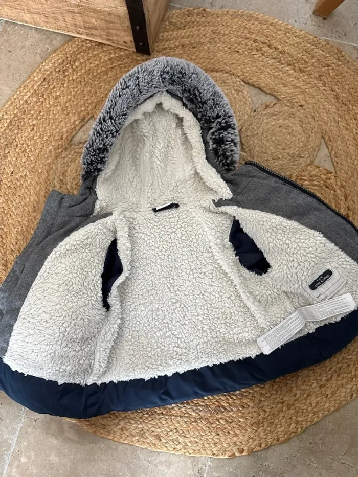 Manteau 6 mois - photo numéro 2