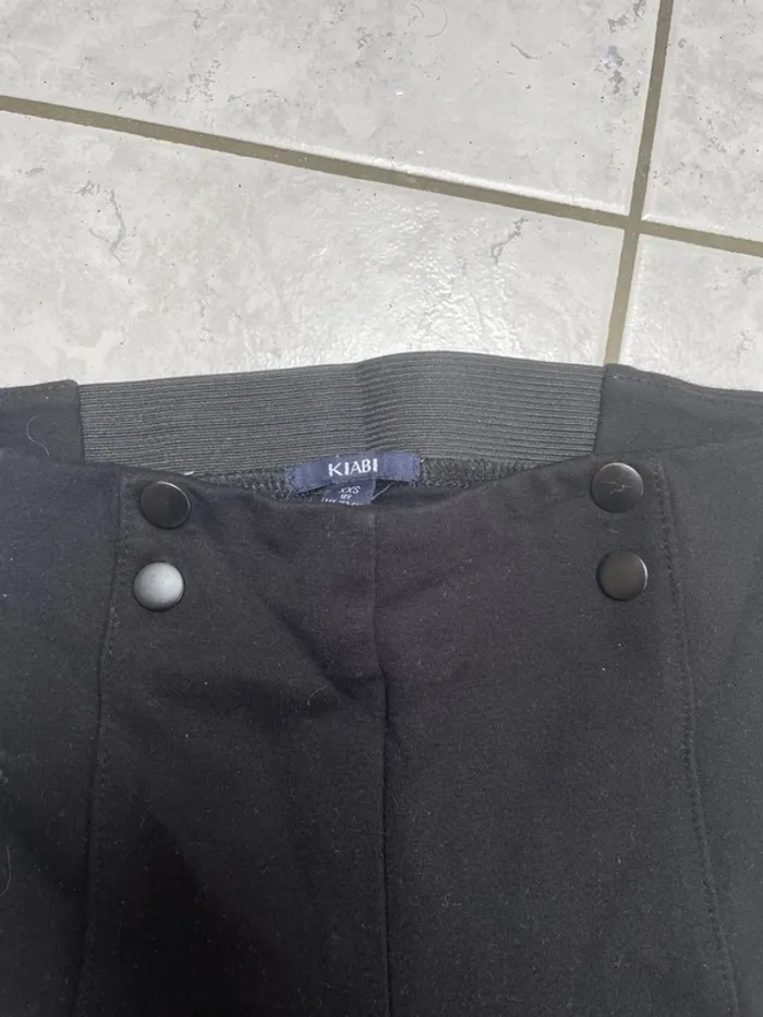 3 pantalons 12 ans - photo numéro 2