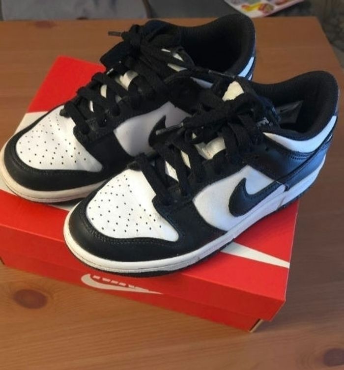 🥰🤩 superbes baskets dunk low NIKE pointure 37.5 unisex 🤩🥰
