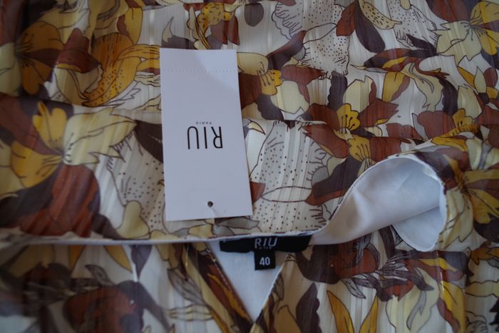 Riu Paris- Robe beige  T 40 - photo numéro 7