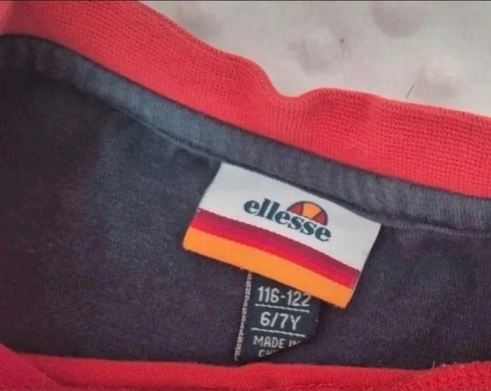 Tee-shirt Ellesse 6-7 ans - photo numéro 4