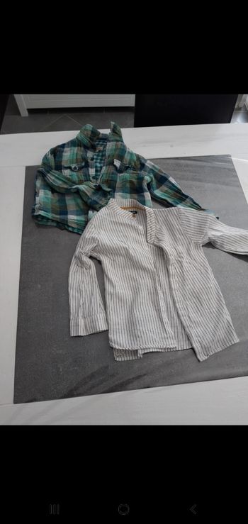 Lot 2 chemises