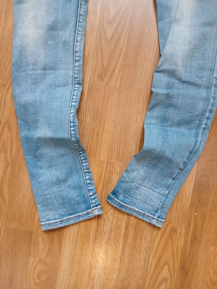 Jeans clair à pailletes Monday Premium taille 38 - photo numéro 9