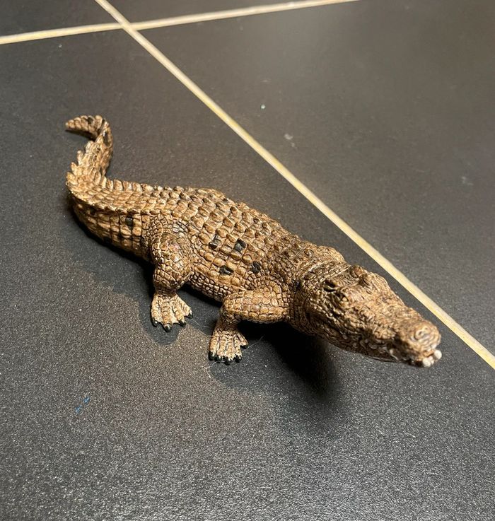 Crocodile Schleich – Bouche articulée