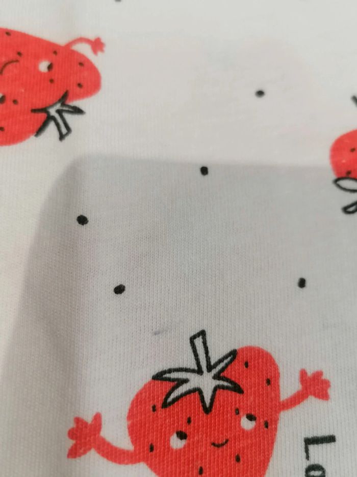 Thee shirt T 8 ans fille 🍓 - photo numéro 3