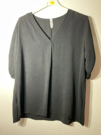 Blouse oversize femme taille unique (38-46)- new collection- neuve avec étiquette