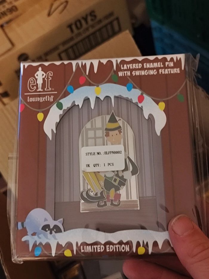 Pins disney elf limité a 1000 exemplaires