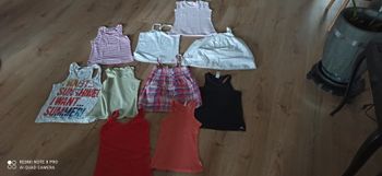 Lot de 10 débardeurs 12 ans