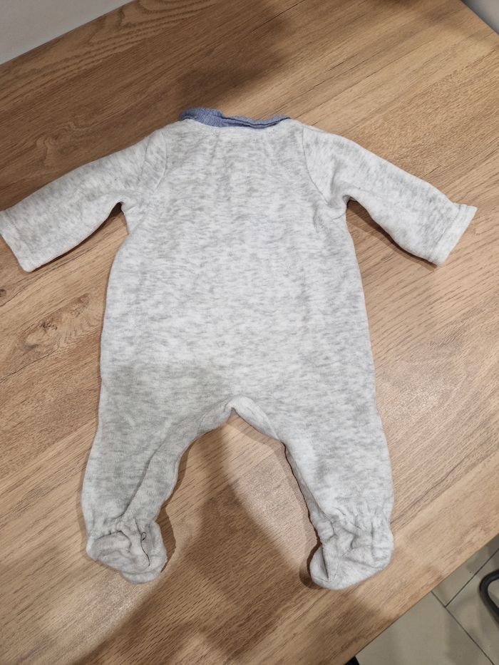 Pyjama 1 mois - photo numéro 3
