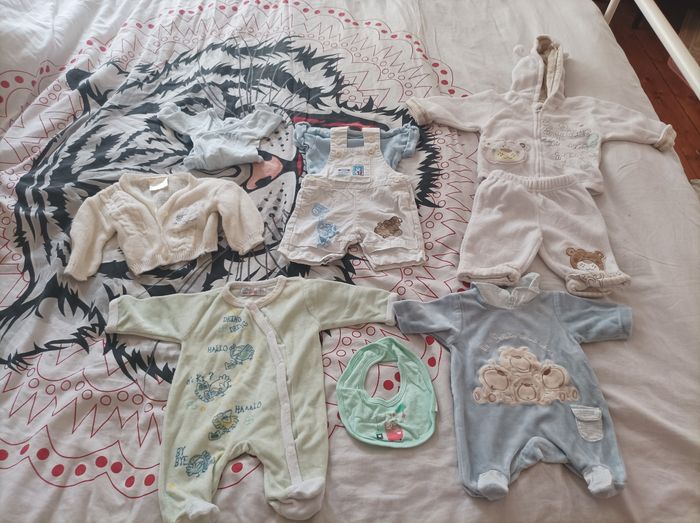 Lot de vêtements garçon taille naissance