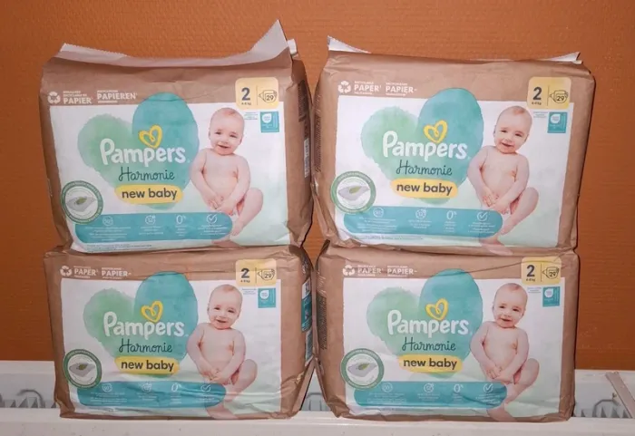Paquets de pampers taille 2