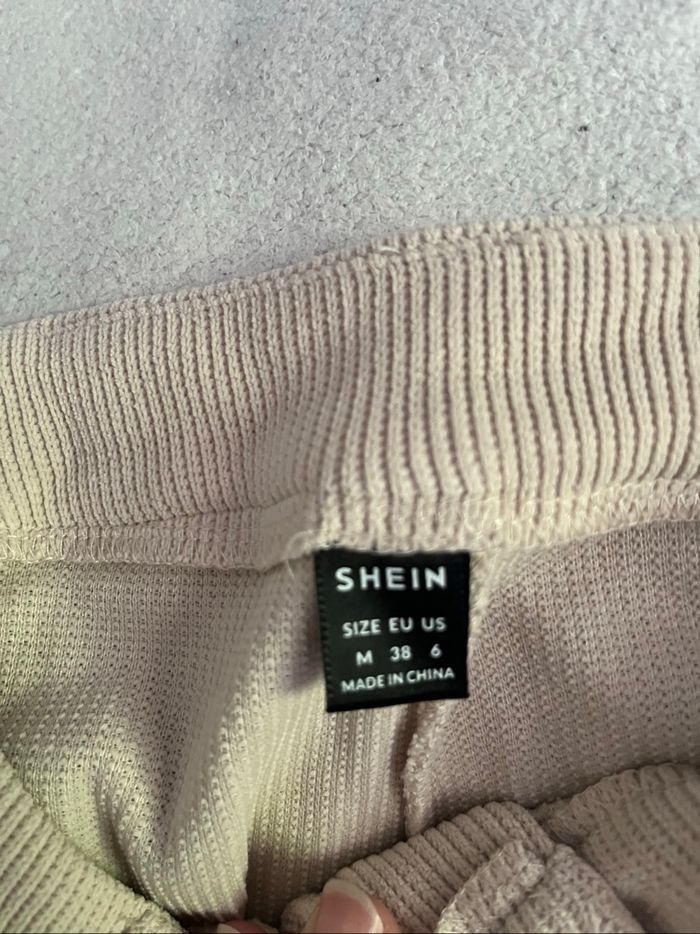 Pantalon beige de chez Shein taille M - photo numéro 3