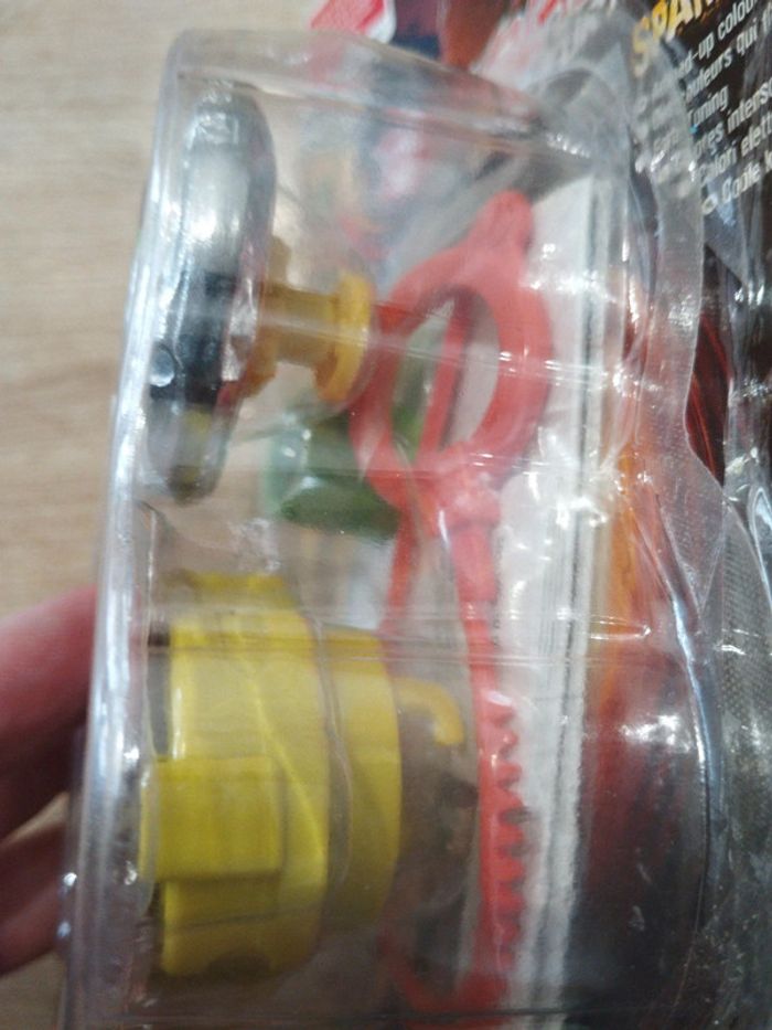 Beyblade metal fury hyperblades phantom orion 2012 hasbro - photo numéro 7