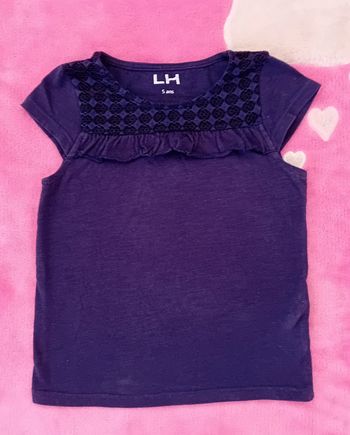 T-shirt La Halle taille 5 ans en très bon état